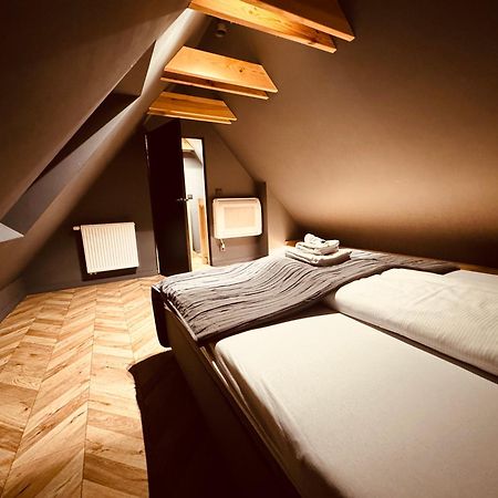 5 Star Apartments - Luxury & Comfort Еленя-Гура Экстерьер фото