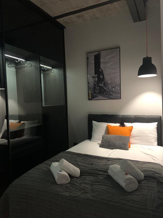 5 Star Apartments - Luxury & Comfort Еленя-Гура Экстерьер фото