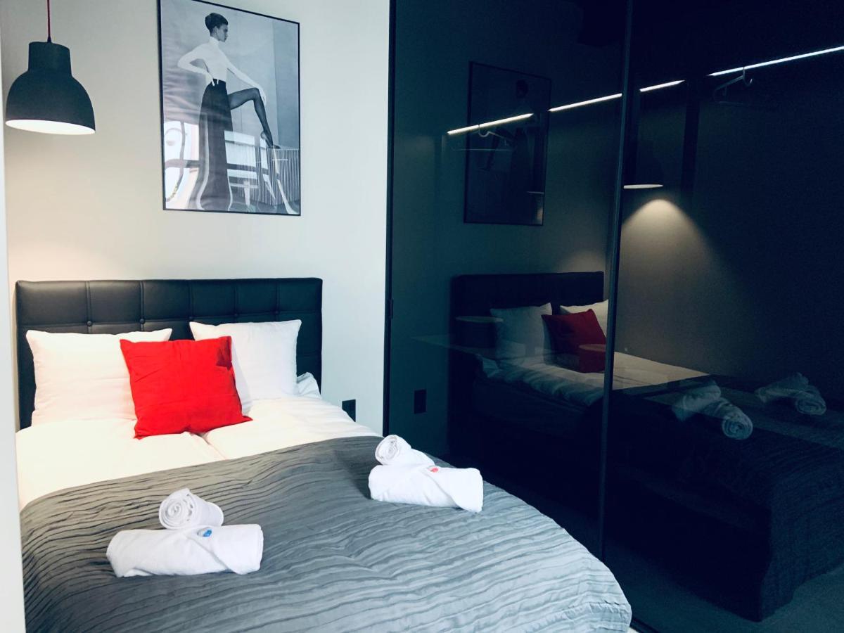 5 Star Apartments - Luxury & Comfort Еленя-Гура Экстерьер фото