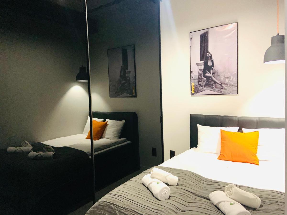 5 Star Apartments - Luxury & Comfort Еленя-Гура Экстерьер фото