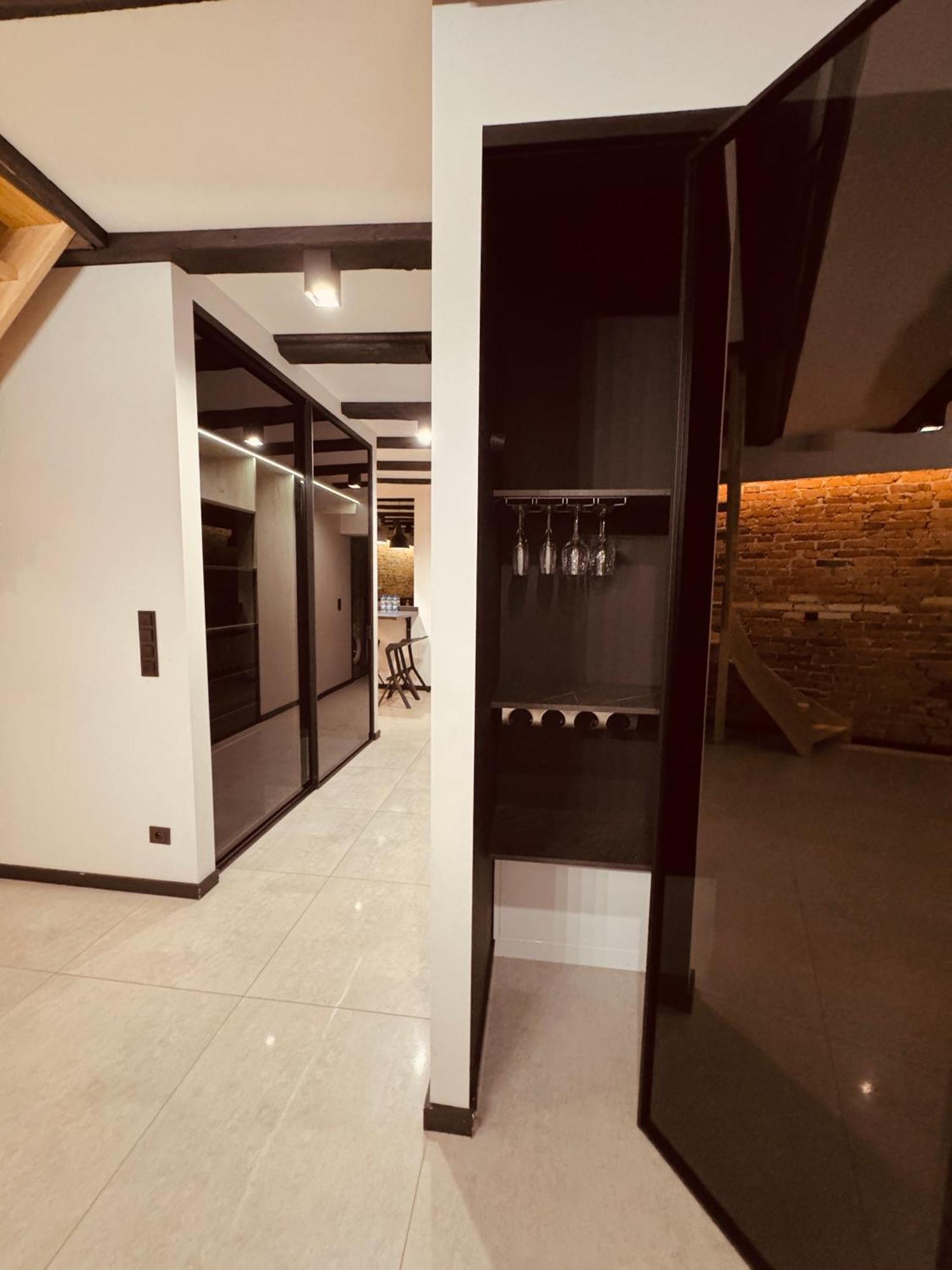 5 Star Apartments - Luxury & Comfort Еленя-Гура Экстерьер фото