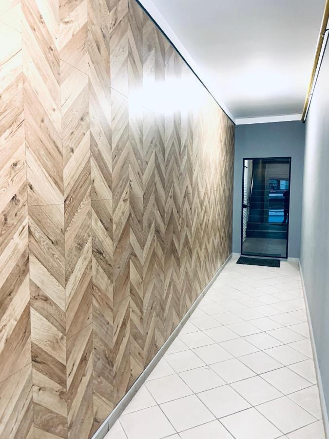 5 Star Apartments - Luxury & Comfort Еленя-Гура Экстерьер фото